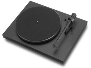 Pro-Ject Debut III Black gramofon